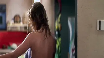 Emmanuelle Beart - A gauche en sortant de l'ascenseur (1988)