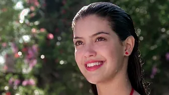 Phoebe Cates – Fast Times at Ridgemont High (1982)