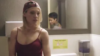 Skin Diamond, Sydney Black – Submission s01e02 (2016)