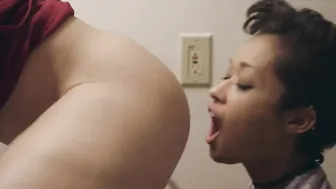 Skin Diamond, Sydney Black – Submission s01e02 (2016)