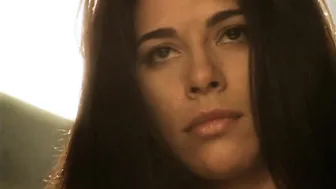 Estephania LeBaron - Perils in Nude Modeling (2003)