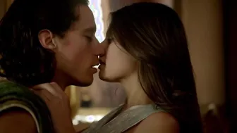 Sibylla Deen, Kylie Bunbury – Tut s01e01 (2015)