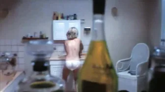 Jennifer Holmes, Zoli Marki - The Demon (1979)