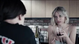 Nadezhda Kaleganova, Viktoriya Klinkova, Evgeniya Yarushnikova - S nulya s01e04 (2022)