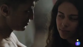 Maria Ramos Mouhoub - Malaka s01e04 (2019)