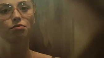 Freya Mavor – The Lady in the Car with Glasses and a Gun (2015)