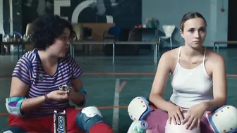 Chloe Jouannet, Sophie-Marie Larrouy - Derby Girl s01e01-07 (2020)