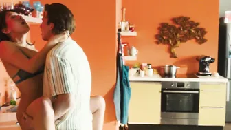 Magdalena Laubisch, Malaya Stern Takeda, Isabel Harder Pargana, AnaÏs Astan Meyer, Lo Rivera, Dana Herfurth - Love Addicts s01e01-08 (2022)