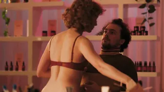 Magdalena Laubisch, Malaya Stern Takeda, Isabel Harder Pargana, AnaÏs Astan Meyer, Lo Rivera, Dana Herfurth - Love Addicts s01e01-08 (2022)