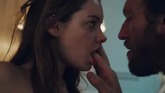 Camille Rowe, Josephine de La Baume, Alexandra Dahlstrom – Notre jour viendra (2010)