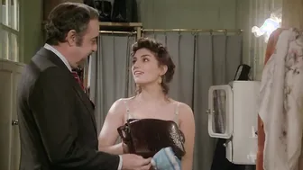 Carole Bouquet, Angela Molina - Cet obscur objet du desir (1977)