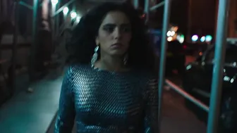 Hafsia Herzi, Sarah Kazemy, Lucy Walters - This Teacher (2018)