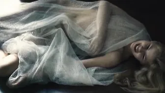 Julie Zangenberg – Vicevaerten (2012)