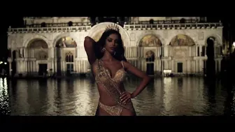 Madalina Diana Ghenea – Youth (2015)