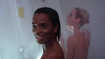 Brenda Bakke, Chelsea Field, Vanessa Bell Calloway, Tane McClure - Death Spa (1989)