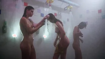 Brenda Bakke, Chelsea Field, Vanessa Bell Calloway, Tane McClure - Death Spa (1989)