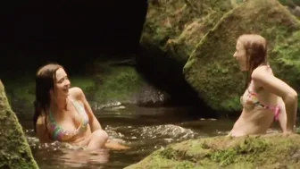 Emily Blunt, Natalie Press – My Summer of Love (2004)