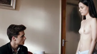 Iulia Alexandra Dinu - Un Pas in Urma Serafimilor (2017)