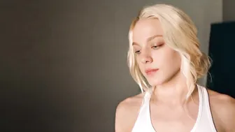 Alyona Mikhailova - Lyubi ikh vsekh (2019)