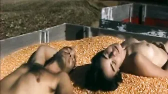 Elodie Bouchez – Too Much Flesh (2000)