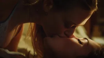 Megan Fox, Amanda Seyfried – Jennifer’s Body (2009)