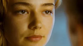 Oksana Akinshina – Hipsters (2008)