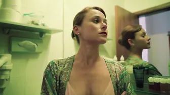 Josefína Pracharová, Rozálie Pracharová, Sofie Höppnerová, Sandra Nováková - Lež na pláži s01e01-07 (2024)