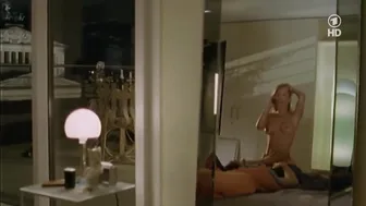 Andrea Sawatzki, Florentine Lahme - Kuss mich, Kanzler (2004)