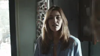 Camille Dugast, Manal Issa - Follia (2023)