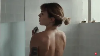 Lucía Martín Abello, Iria Del Rio - Los años nuevos s01e08e10 (2024)