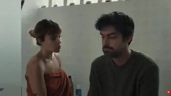 Lucía Martín Abello, Iria Del Rio - Los años nuevos s01e08e10 (2024)