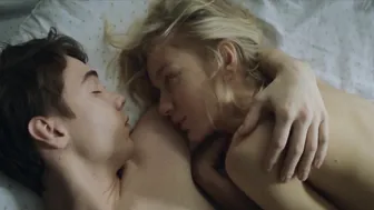 Elena Tronina, Lyubov Tolkalina - Happy End s01e04 (2021)