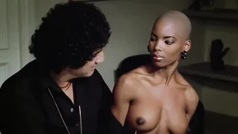 Annie Belle, Brigitte Petronio, Karoline Mardeck, Lorraine De Selle, Marie Claude Joseph - House On The Edge Of The Park (1980)