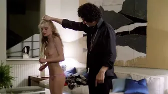 Annie Belle, Brigitte Petronio, Karoline Mardeck, Lorraine De Selle, Marie Claude Joseph - House On The Edge Of The Park (1980)