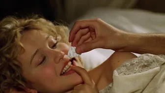 Gabriella Pession, Lola Pagnani - Ferdinando e Carolina (1999)