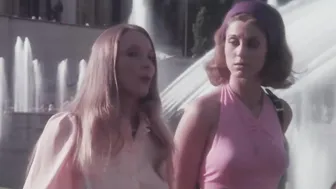 Club privé pour couples avertis (1974)