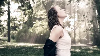 Sonja Gerhardt, Emilia Schule – Ku’damm 56 e01-03 (2016)