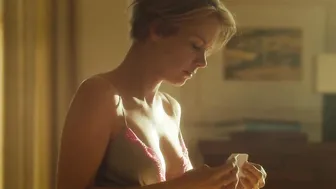 Niki Vakali, Andrea Osvart – Worlds Apart (Enas allos kosmos) (2015)