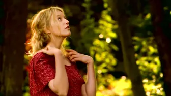 Ludivine Sagnier – Little Lili (2003)