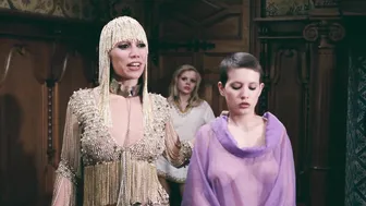 Tout le monde il en a deux (1974)