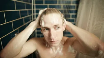 Anna Balabanova, Anna Griva, Varvara Shatalova - Semeynyye prizraki s01e01e03e04 (2024)