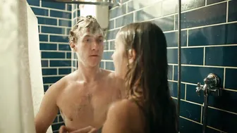 Anna Balabanova, Anna Griva, Varvara Shatalova - Semeynyye prizraki s01e01e03e04 (2024)