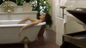 Erika Marozsan – Gloomy Sunday (Gloomy Sunday - Ein Lied von Liebe und Tod) (1999)