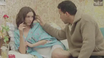 Aure Atika, Élodie Bouchez - Poetical Refugee (La faute a Voltaire) (2000)