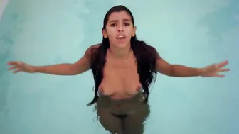 Cristina Ache, Regina Casé, Thelma Reston, Ana Maria Magalhães, Sônia Dias, Sura Berditchevsky, Regina Duarte - Os Sete Gatinhos (1980)