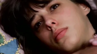 Cristina Ache, Regina Casé, Thelma Reston, Ana Maria Magalhães, Sônia Dias, Sura Berditchevsky, Regina Duarte - Os Sete Gatinhos (1980)