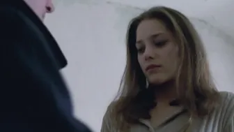 Marion Cotillard, Nozha Khouadra, etc - Chloe (1996)