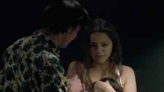 Marion Cotillard, Nozha Khouadra, etc - Chloe (1996)