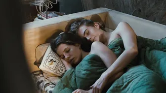 Marta Holm - Skyscraper (2011)