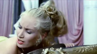 Le calde notti di Caligola (1977)